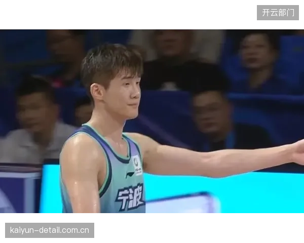 宁波队历史性突破源于防守效率提升,阿的江指导体系建设初见成效。 宁波队历史性突破源于防守效率提升,阿的江指导体系建设初见成效。